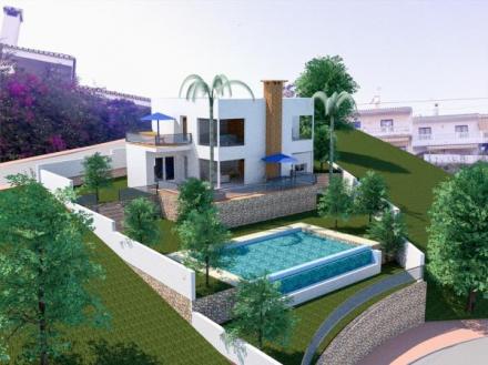 Plot for Villa- Detached villa in Fuengirola